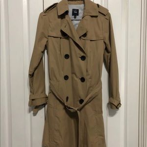 Gap trench coat